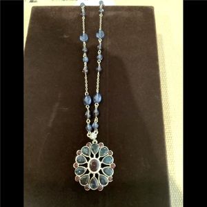 😊Wonderful garnet, blue & purple colored necklace, fashion jewelry.